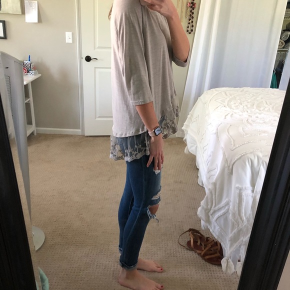 Umgee boutique lace tee - Picture 2 of 6